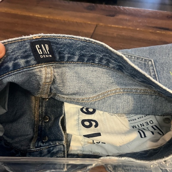 GAP Light Blue Distressed Women Jeans - Picture 7 of 7